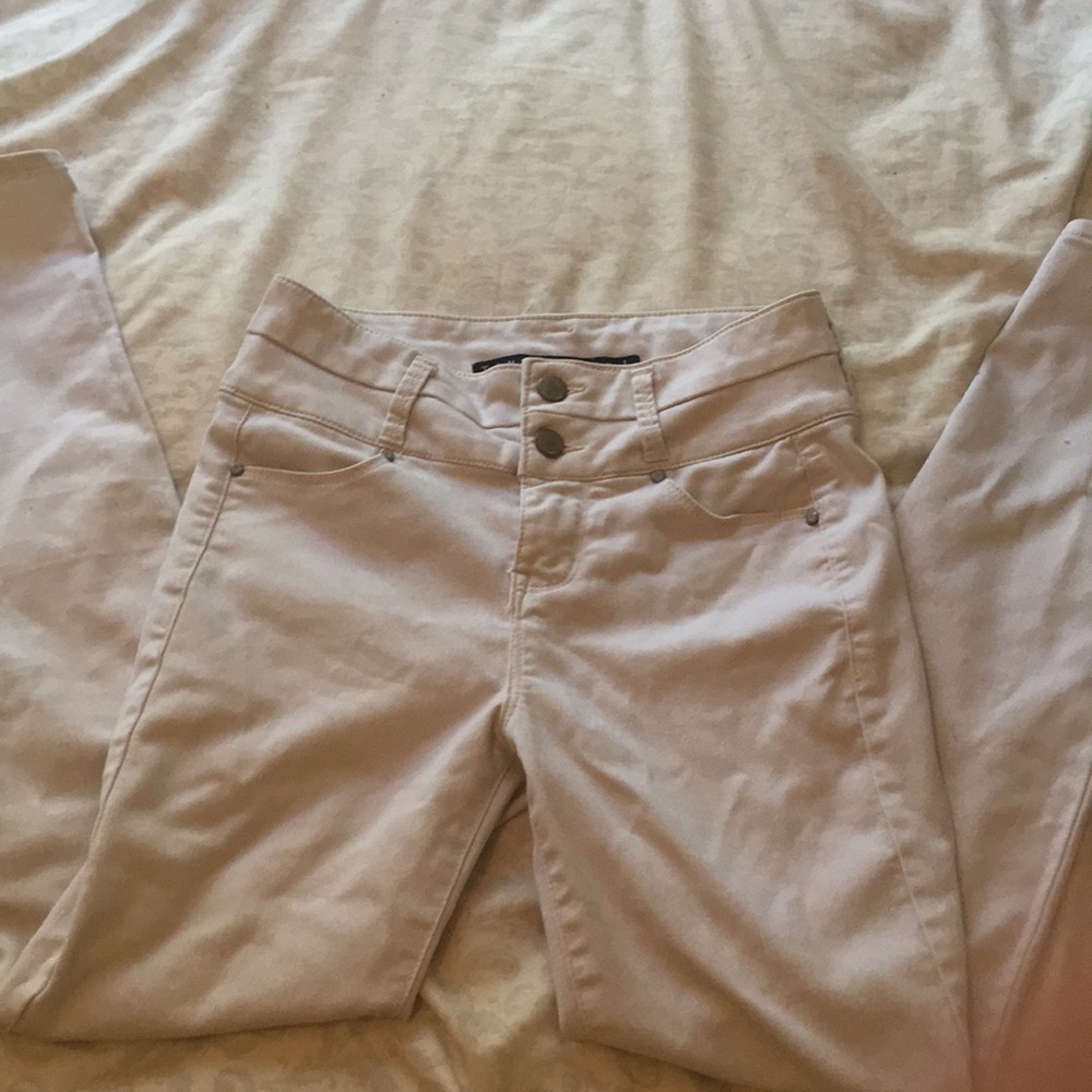 White high waisted skinny jeans